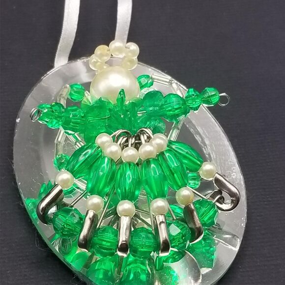 Vintage Beaded Angel Ornament on Mirror 3" Pearl Handmade with Safety Pins Green - Picture 4 of 4